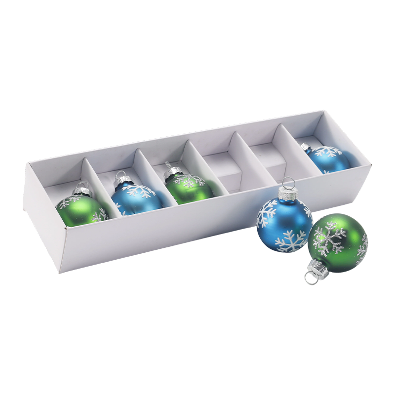 Magnum Glass Nativitatis Ball Ornament Set